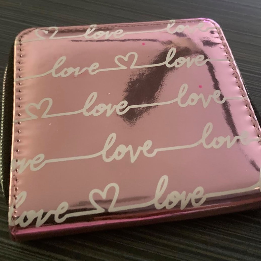 Small Love Wallet